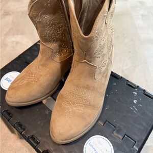 Art Class Tan Kids Western Boots